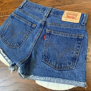 Levi’s 550 Relaxed Fit Women’s Shorts